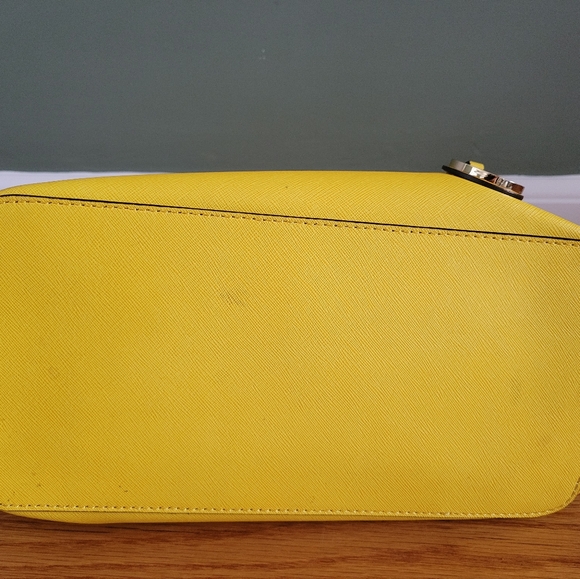 Michael Kors Yellow Tote Bag - Picture 5 of 10